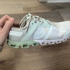 Green and orange onclouds